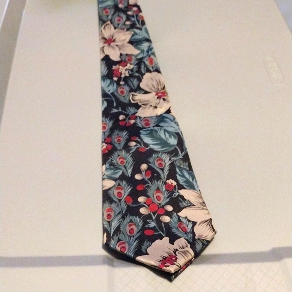 *4/$20 Bundle Deal Closet Cleanout Sale* Stafford Executive men's tie